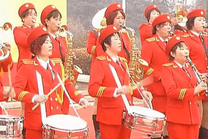 罗家营女子军乐队所用乐器由青岛军艺琴行中标