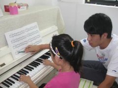 军艺琴行：专注钢琴教育，助力学生成长